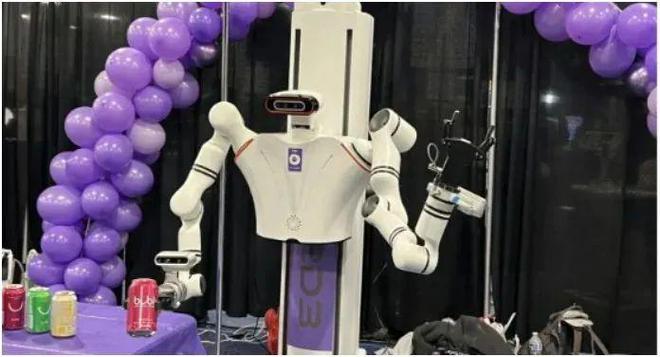 屏：解锁那些让人直呼 “哇塞” 的新奇科技！冰球突破技巧CES 2025 被 AI 霸(图4)