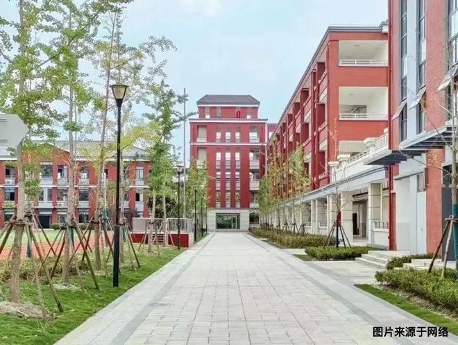 阅售楼处 招商中旅揽阅发布：吸睛十足!冰球突破豪华版app【聚焦】招商中旅揽(图23)