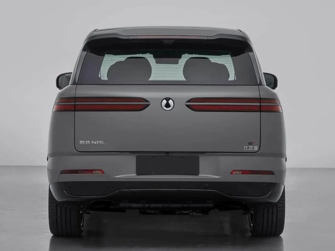 官宣：10月底正式上市！冰球突破游戏比亚迪新车(图5)