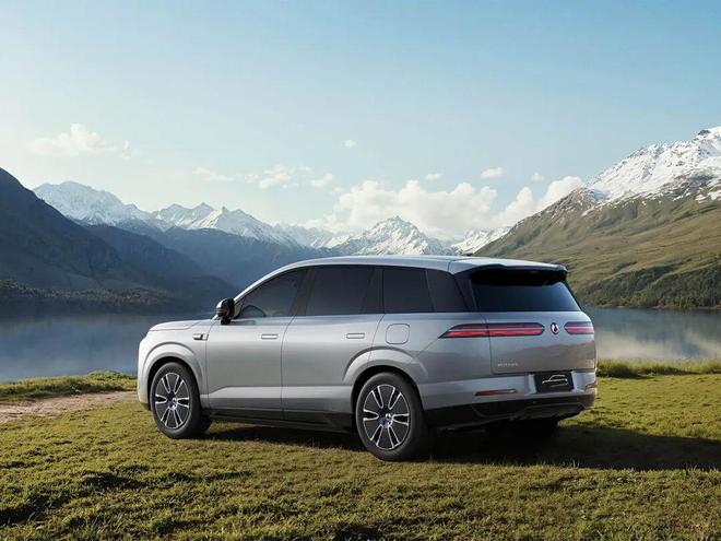 官宣：10月底正式上市！冰球突破游戏比亚迪新车(图6)